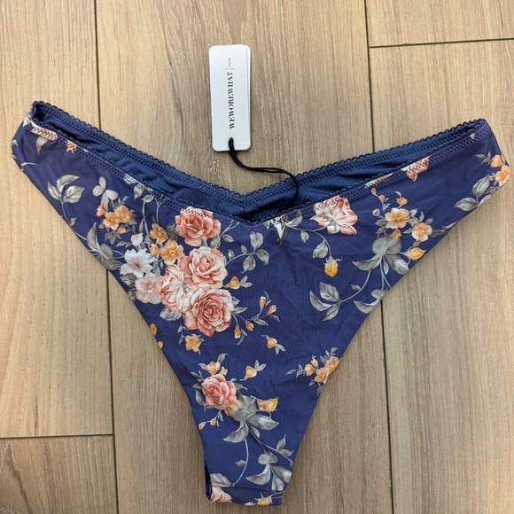 NWT WEWOREWHAT Picot Delilah Bikini Bottom Small - Picture 3 of 4